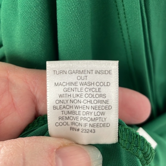 NWT. New York & Company Green Faux Wrap Dress w/Cascading Side - Size Medium - Picture 15 of 17